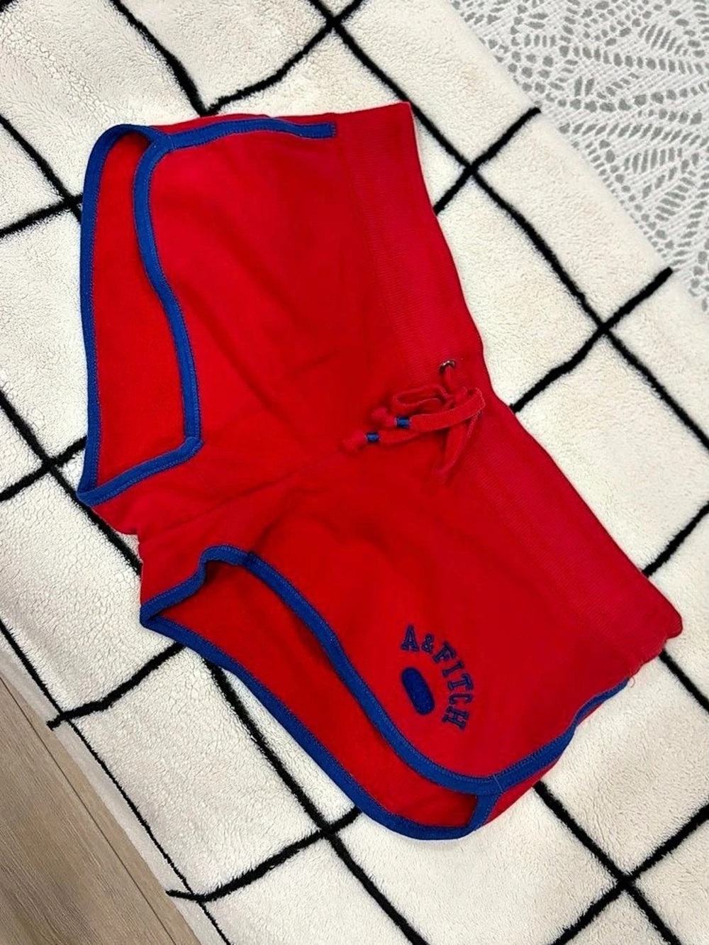 Women’s Abercrombie & Fitch Shorts Medium